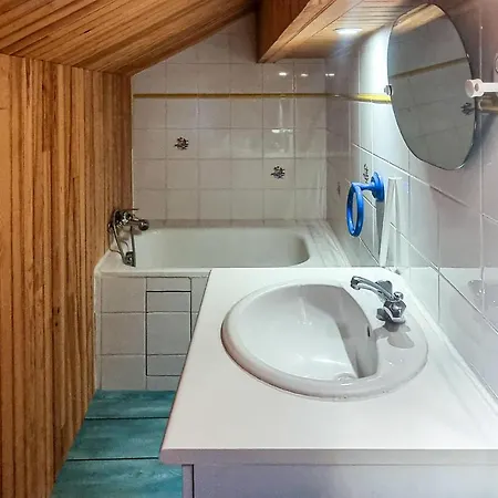 Vakantiehuis 4 Bedroom Stunning In